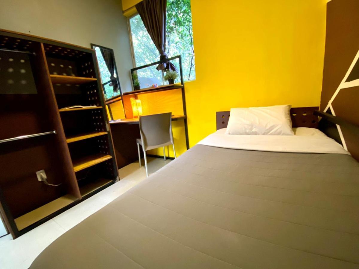 Casa de hóspedes Roomies Parque Cidade do México